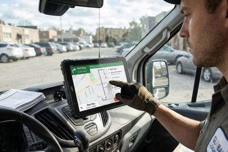 How Tablets Improve Delivery Efficiency in Fleet Operations